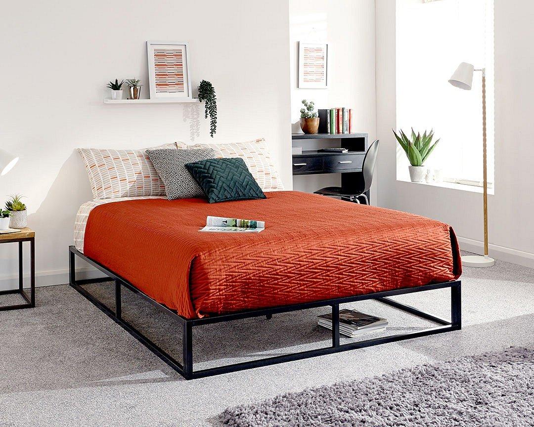 A picture containing floor, indoor, wall, room

Description automatically generated