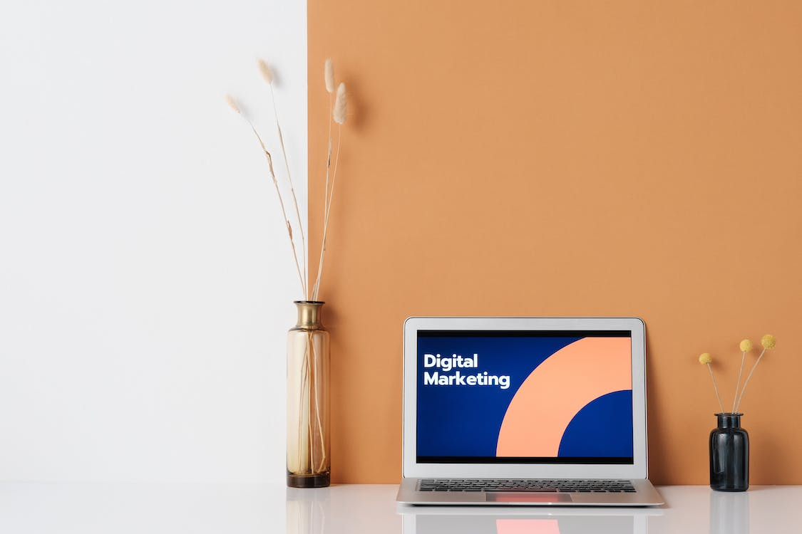 Digital marketing: Promoting Your Website on Social Media Platforms