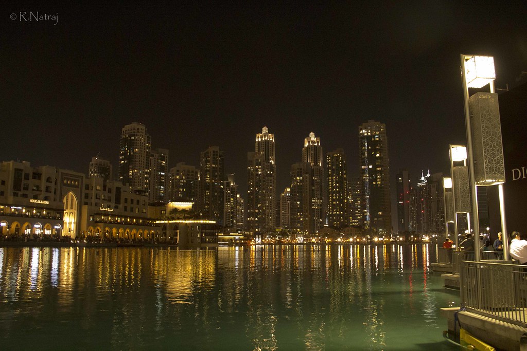 Dubai Mall Fountain Area 
