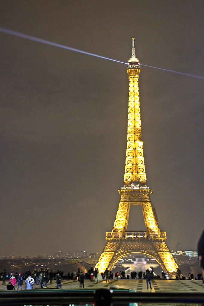The Eiffel Tower - City Lights tour - Paris