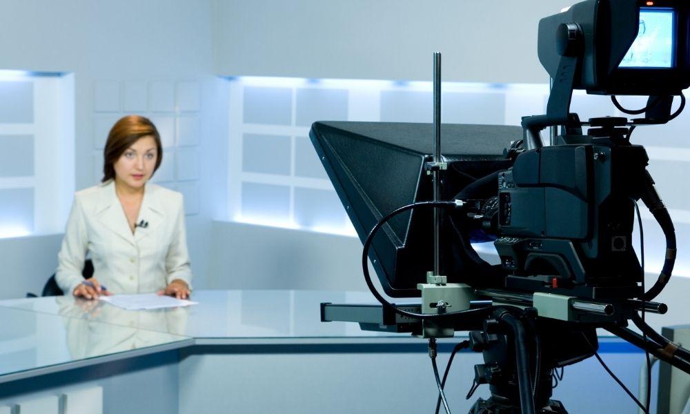 The Basics of How a Teleprompter Works - Koncept Innovators, LLC