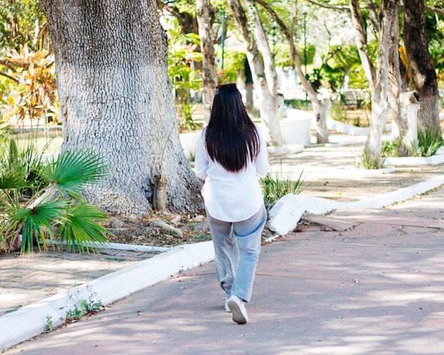 8 Ways to Improve Your Walking Posture - MindxMaster